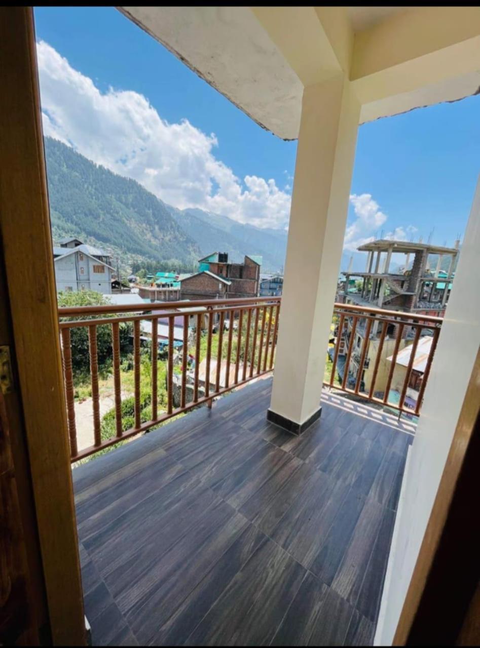Hotel Hadimba Regency ! Free 4 Wheeler Parking ! Mountain View Rooms ! Near Mall Road Manali エクステリア 写真